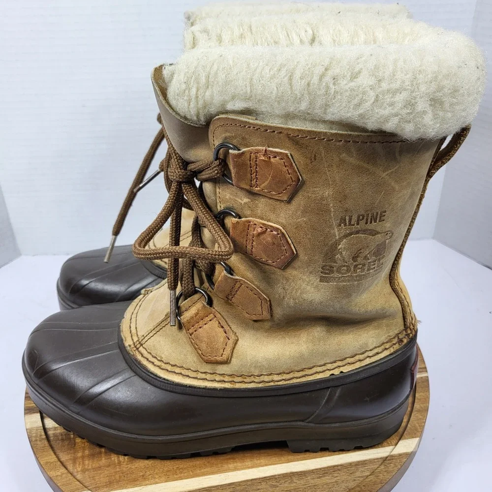 Sorel Alpine Vintage Women 6 Winter Boot Made in Canada Tan Brown Leather Rubber